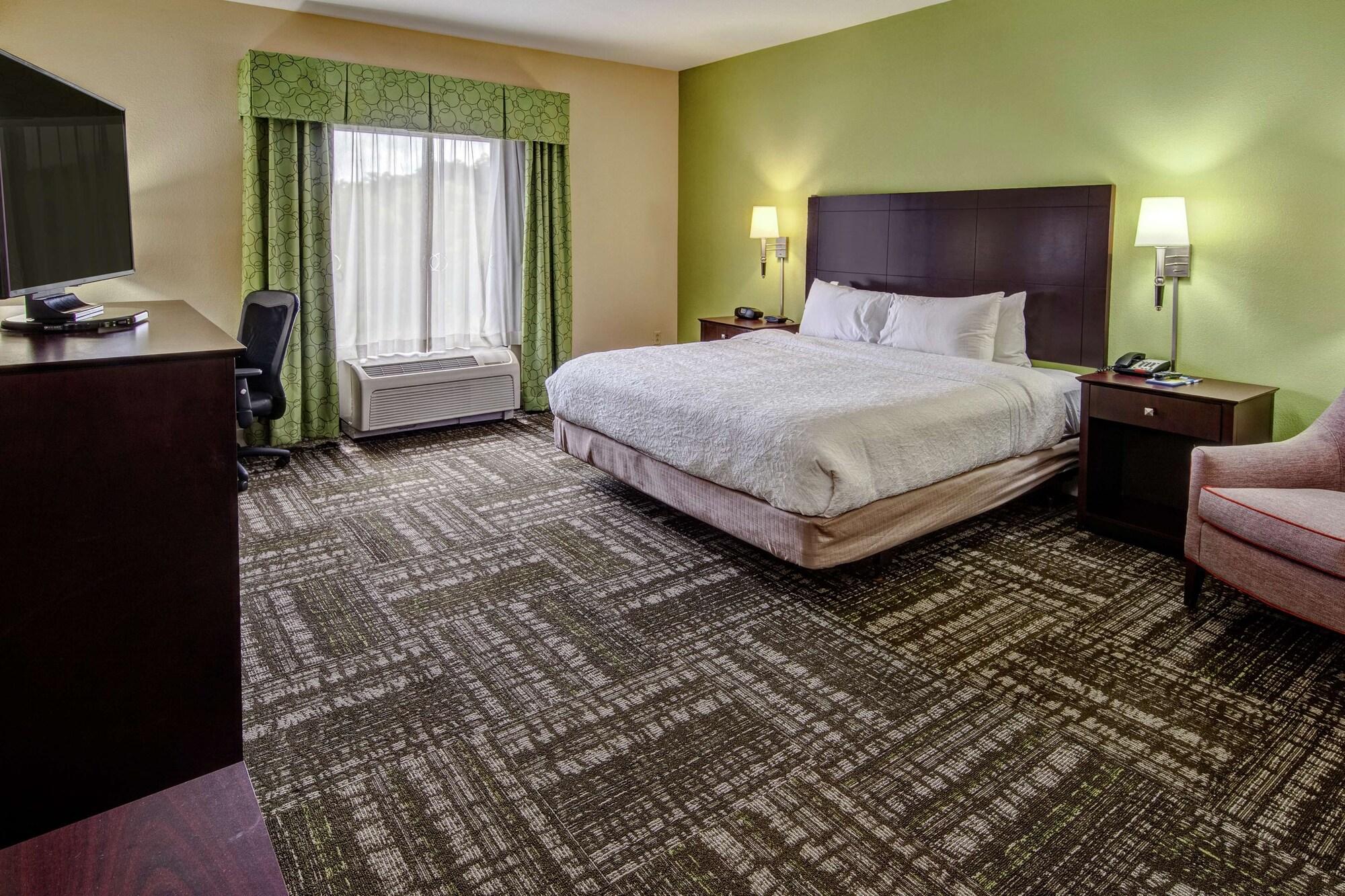 Hampton Inn Crossville Exterior photo