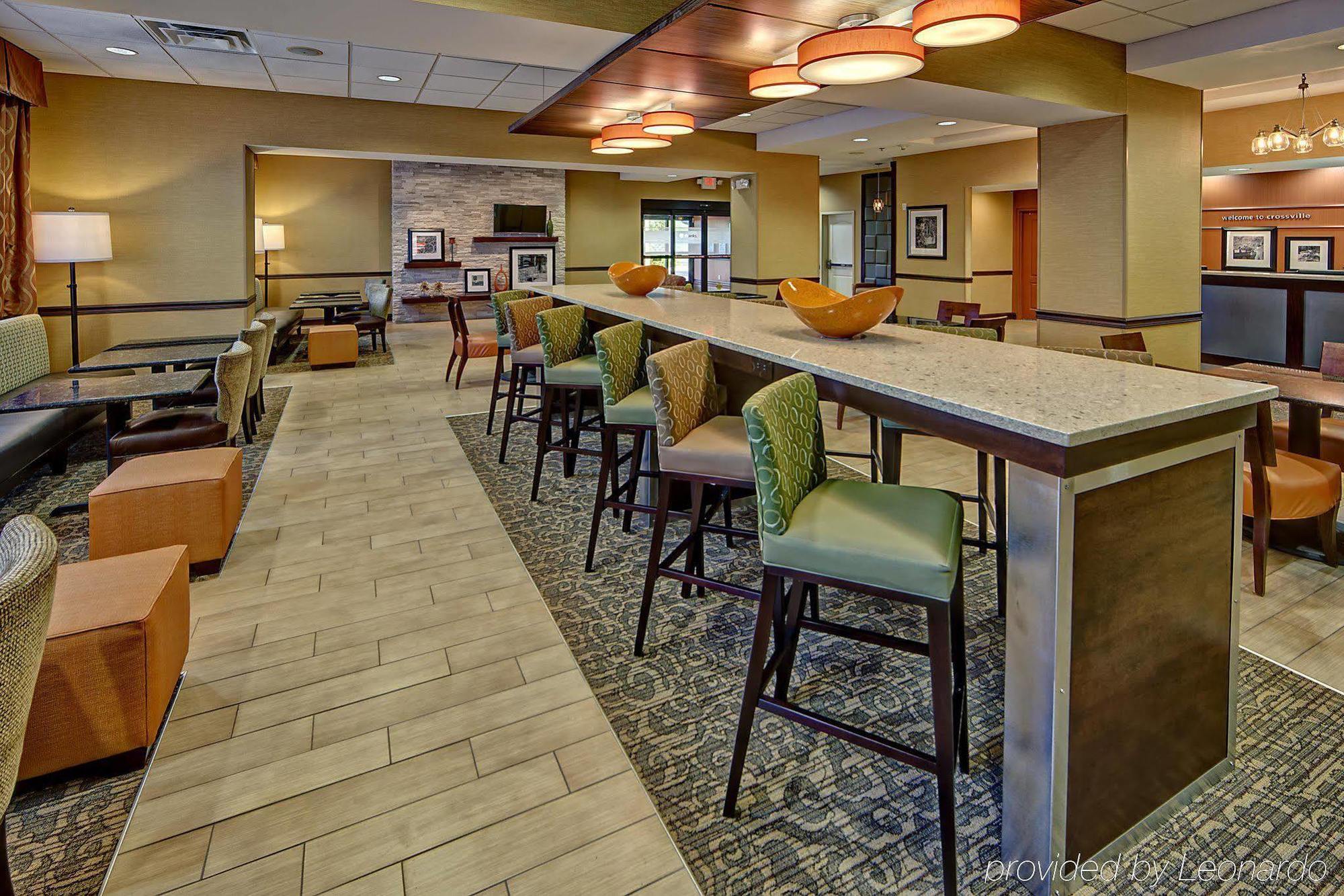 Hampton Inn Crossville Exterior photo