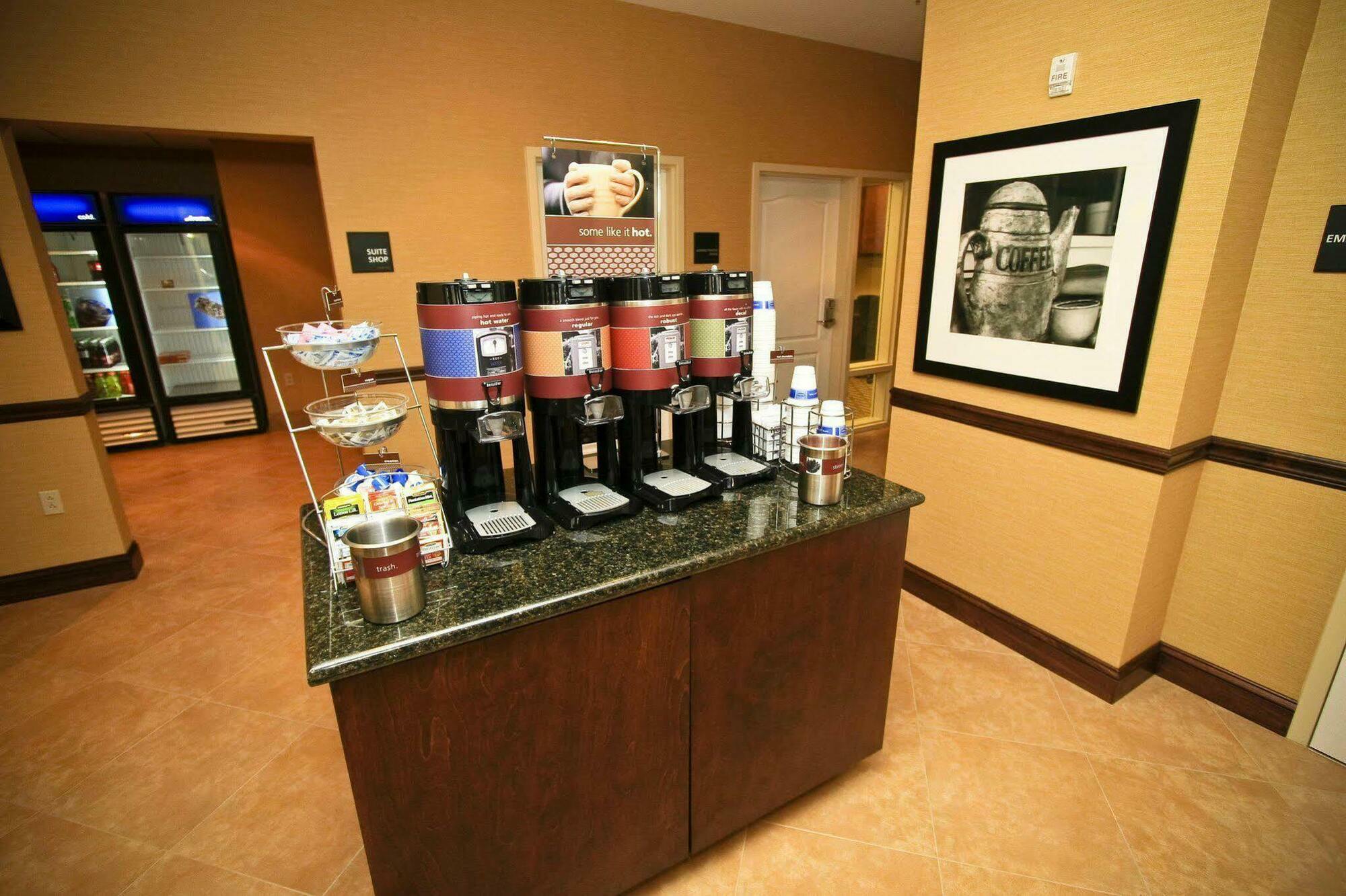 Hampton Inn Crossville Restaurant photo
